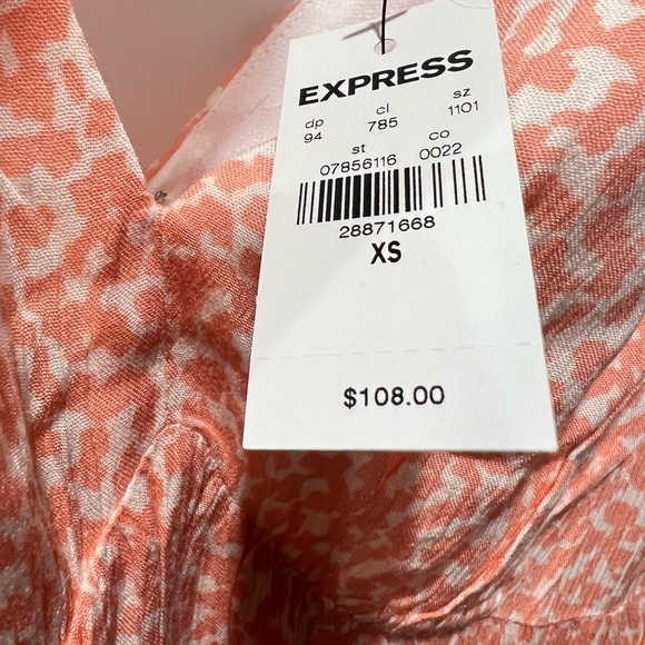 Soft, comfy fabric and a swishy tiered skirt dress - Picture 6 of 6